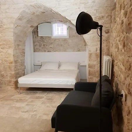 La Pupa Coi Baffi * Conversano