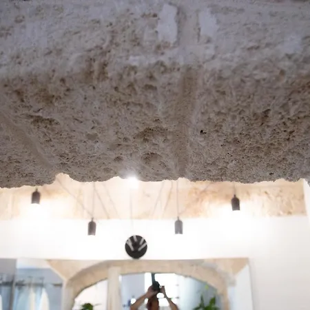 La Pupa Coi Baffi Conversano